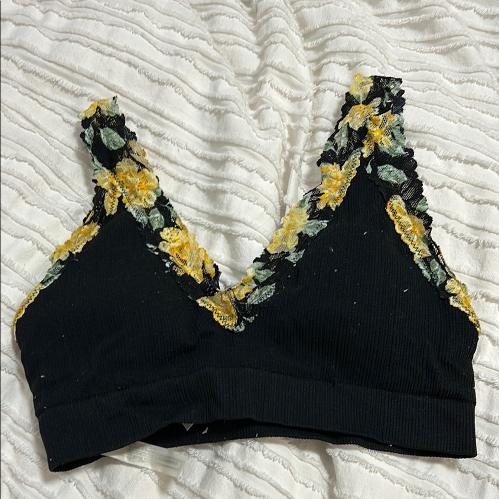 VS PINK Floral Embroidered Bralette size S